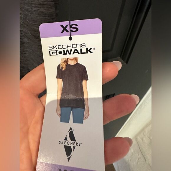 NWT sketchers gray tshirt - Picture 5 of 6